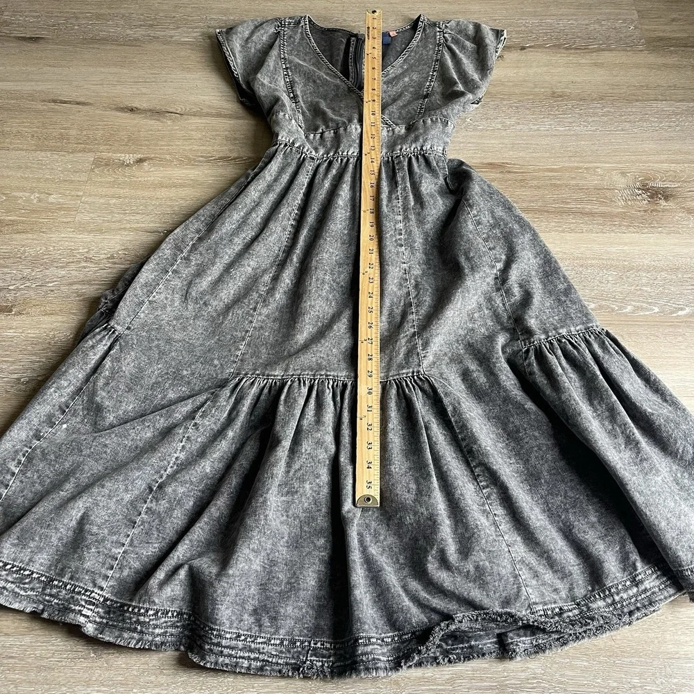 Pilcro Midi Denim Dress Womens 6 Gray Acid Wash Tiered Boho V-Neck Fit and Flare - Picture 3 of 11